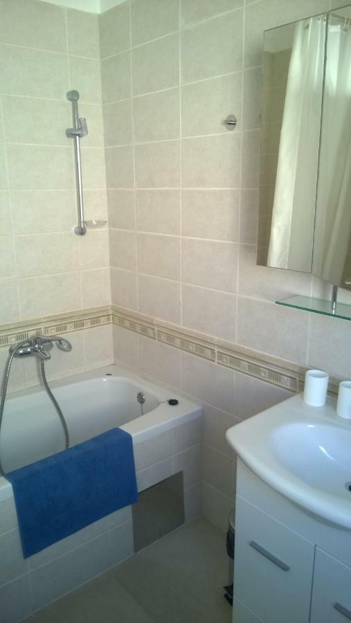 Apartment Vjera Пунат Екстериор снимка