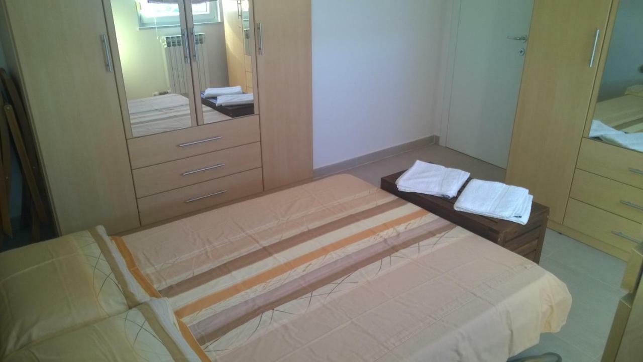 Apartment Vjera Пунат Екстериор снимка