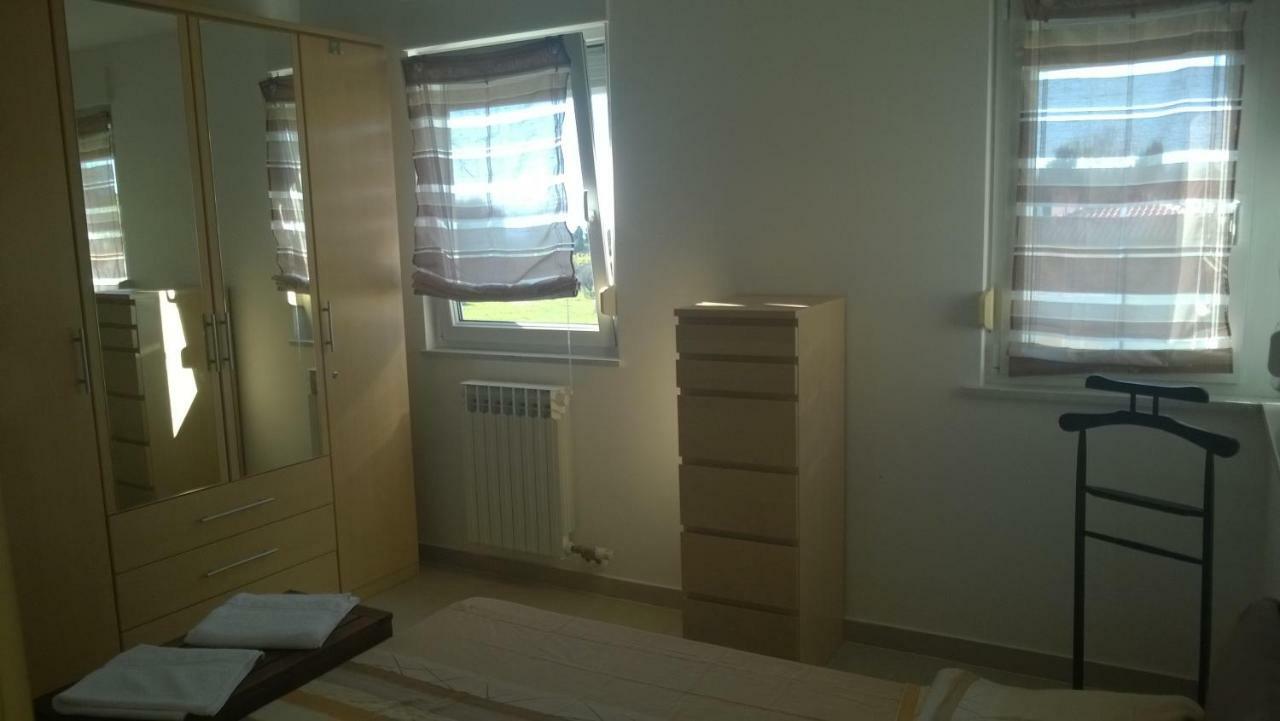 Apartment Vjera Пунат Екстериор снимка